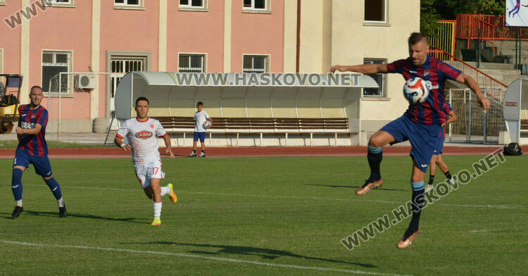 „Саяна Хасково“ победи и „Асеновец“ в контрола