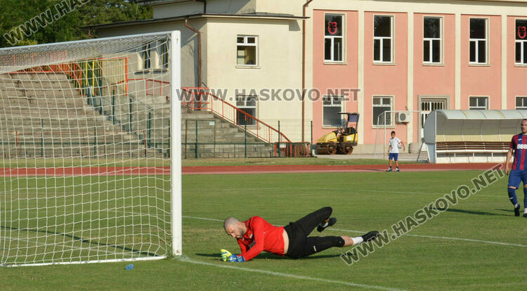 „Саяна Хасково“ победи и „Асеновец“ в контрола