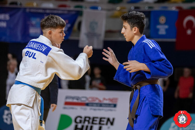 Димитър Даниелов е пети на Европейската купа по джудо в Коджаели