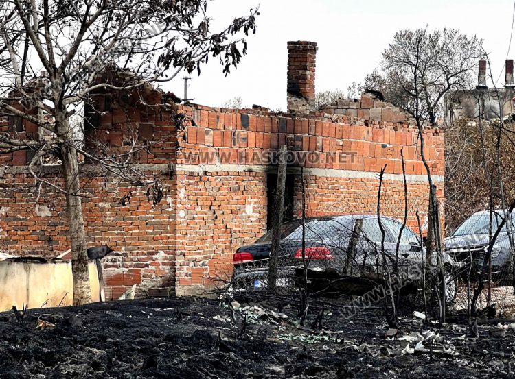 Държавата ще помогне за възстановяването на изгорялата ферма с 250 овце