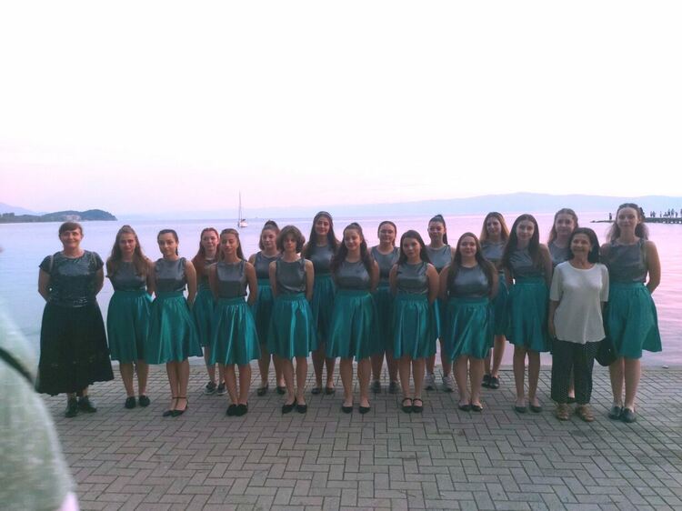 Хор „Орфей” със сертификат и почетен плакет от фестивал в Охрид