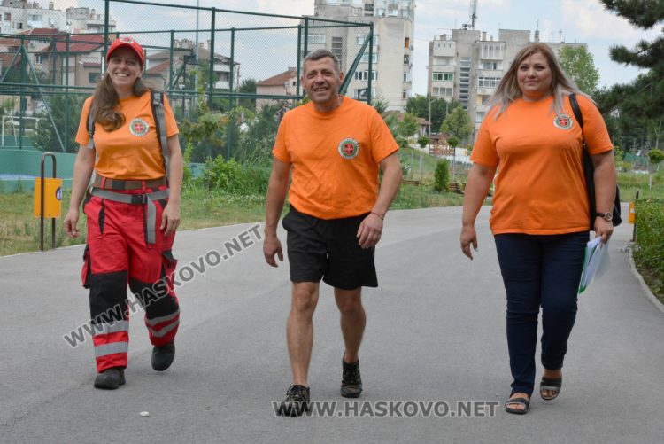 Доброволци от Спасителен клуб „Бъдеще“