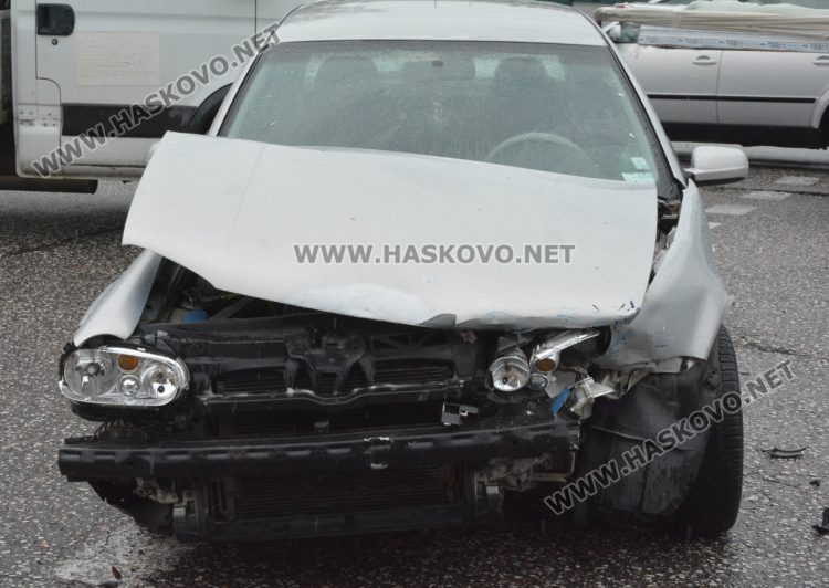 Четирима пострадаха при три катастрофи в и около Хасково