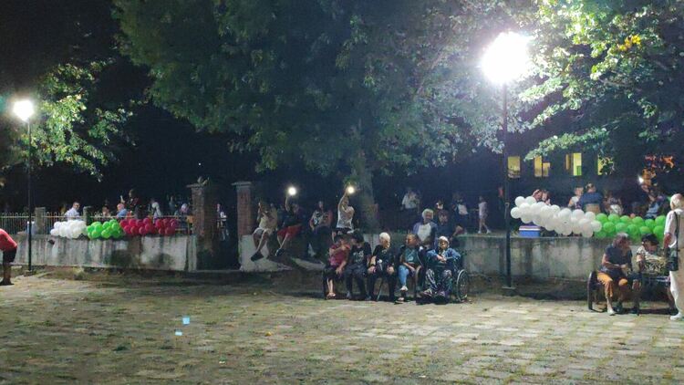 Стотици любители на българската музика се събраха на концерт в Царева поляна