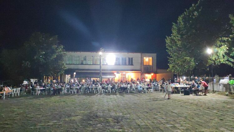 Стотици любители на българската музика се събраха на концерт в Царева поляна