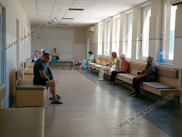 С нов интериор Първа поликлиника посреща пациентите си 