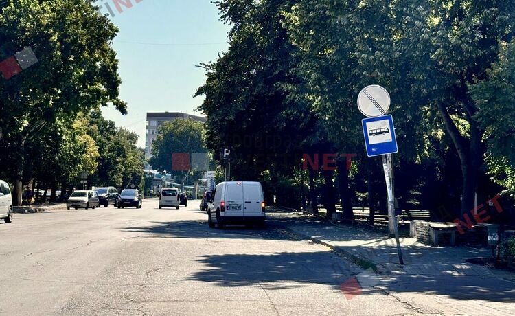 Загадка: Кой е този знак на димитровградски булевард и защо е там?