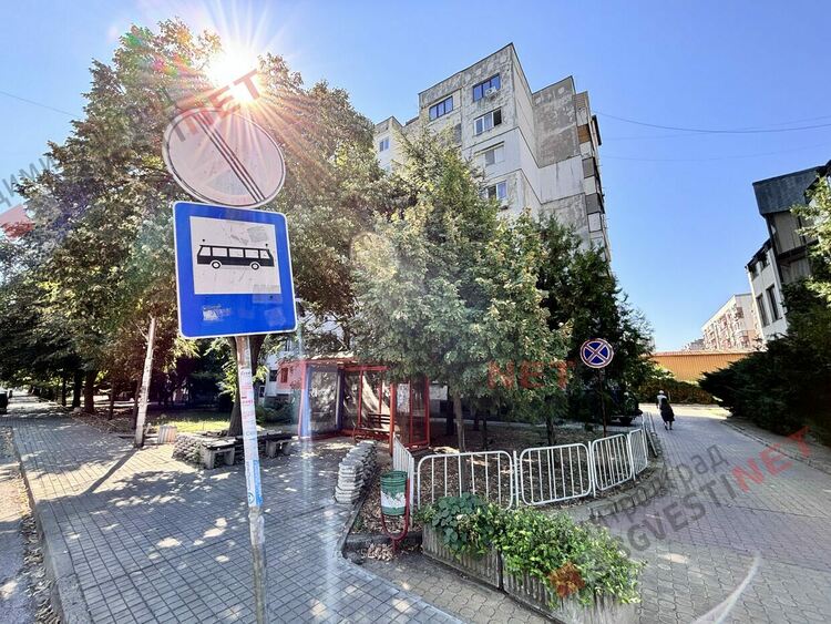 Загадка: Кой е този знак на димитровградски булевард и защо е там?