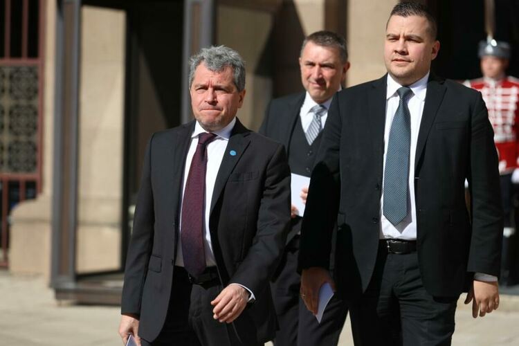 ИТН на разговори с независимите от Величие и ДПС за третия мандат