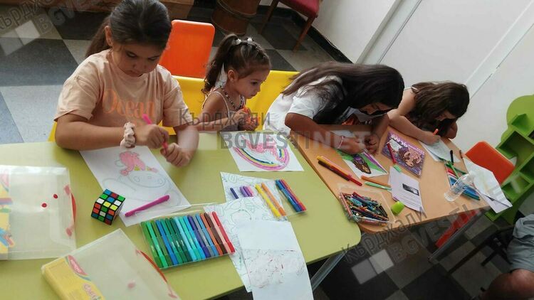 Лято в библиотеката  на  народно читалище "Родопски фар 1938"