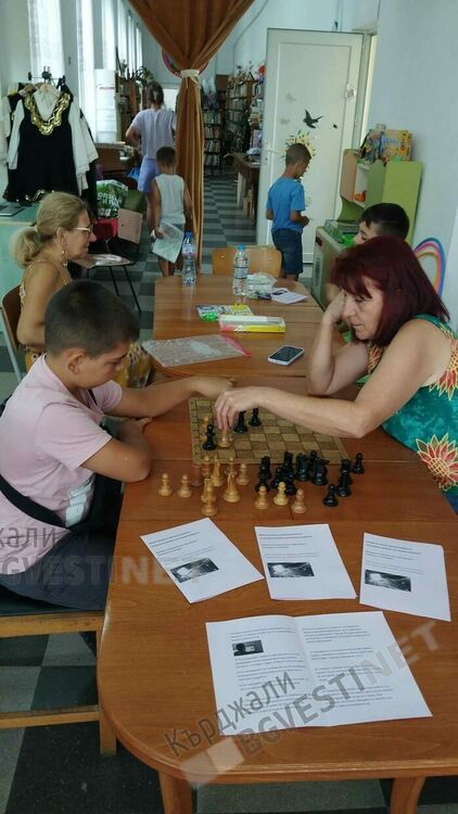 Лято в библиотеката  на  народно читалище "Родопски фар 1938"