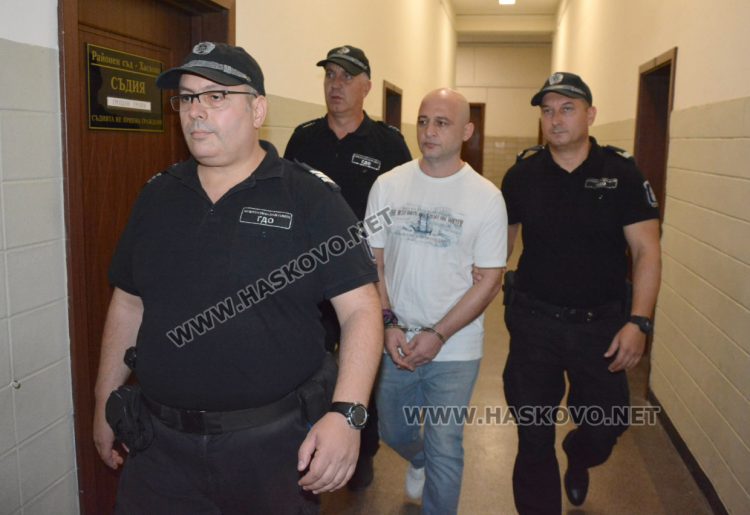 Оставиха в ареста шофьор, хванат с марихуана за над 6 милиона лева