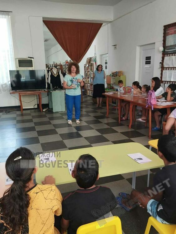 Лято в библиотеката  на  народно читалище "Родопски фар 1938"