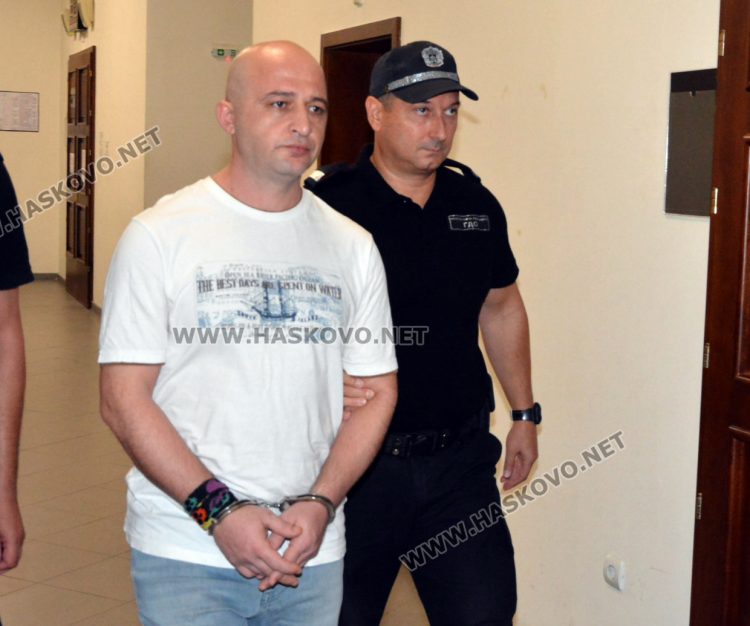 Оставиха в ареста шофьор, хванат с марихуана за над 6 милиона лева