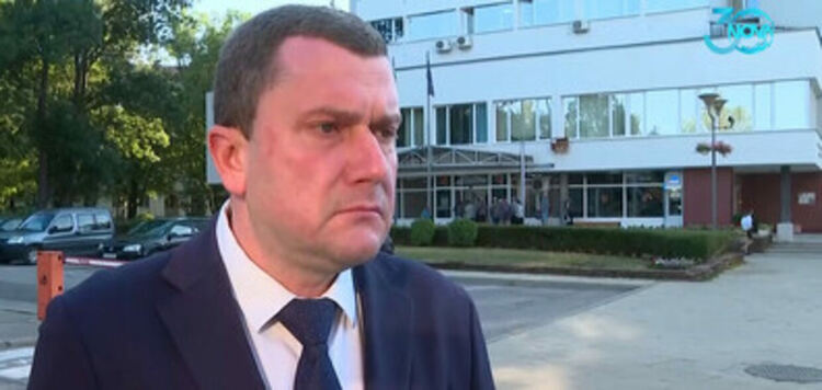 Кметът на Перник след побоя над жена: Този насилник няма място в обществото ни