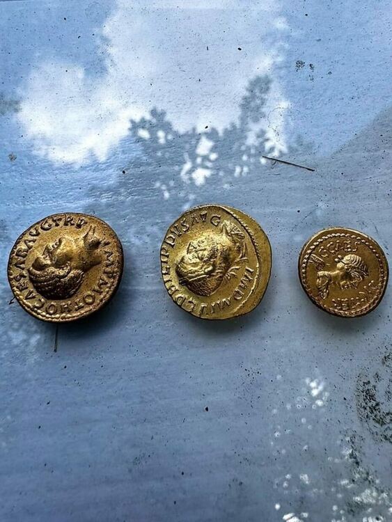 Разкриха престъпна група за трафик на културни ценности