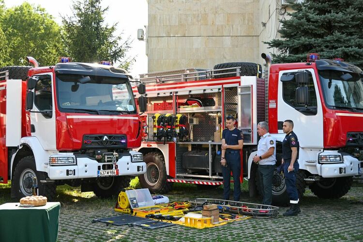 Хасковската противопожарна служба с нов автомобил