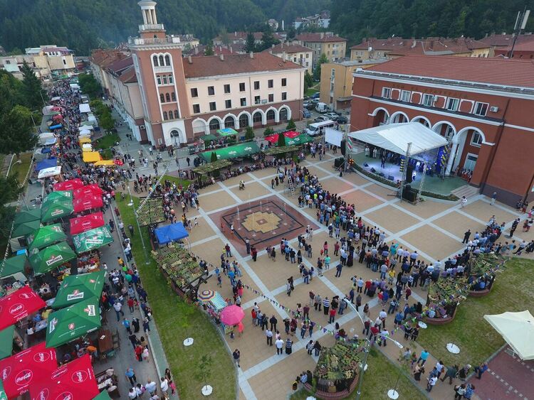 Рудозем готви четиридневен празник с концерти на Криско, Емануела, Джордан, Ивайла и Аристос