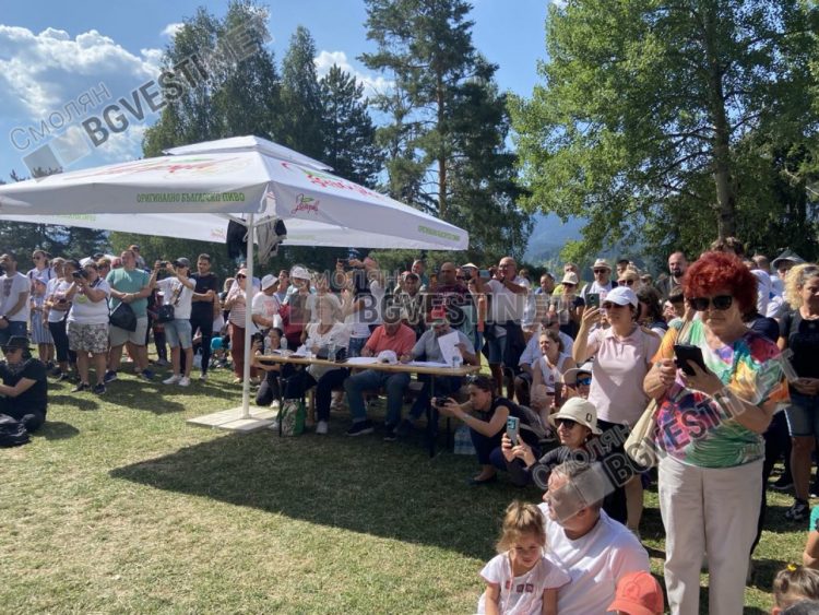 Гайдари от 7 до 79-годишна възраст мерят сили на надсвирването край Гела