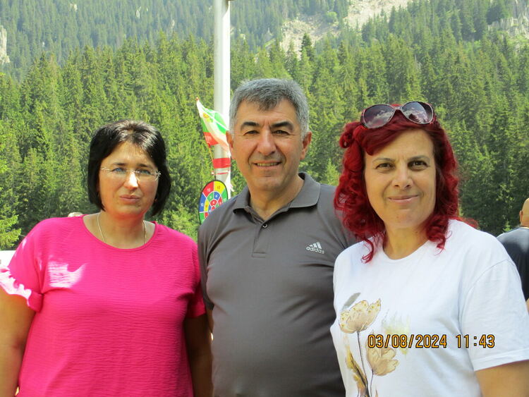 Децата от Съюза на инвалидите огласиха Смолянските езера /галерия/  