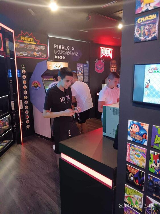 Учениците от ПГТАТ „Н. Й. Вапцаров“ се завърнаха след практика в Испания