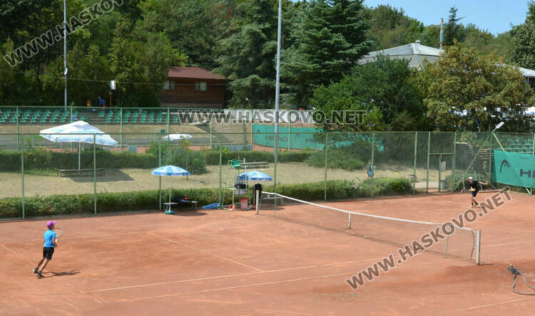 Започна основната схема на „Тенис Европа – Хасково Къп до 14 години“