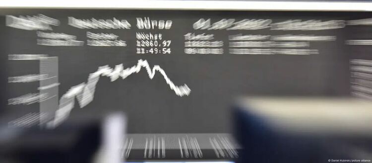 Сривът засегна също и германския индекс DAX
