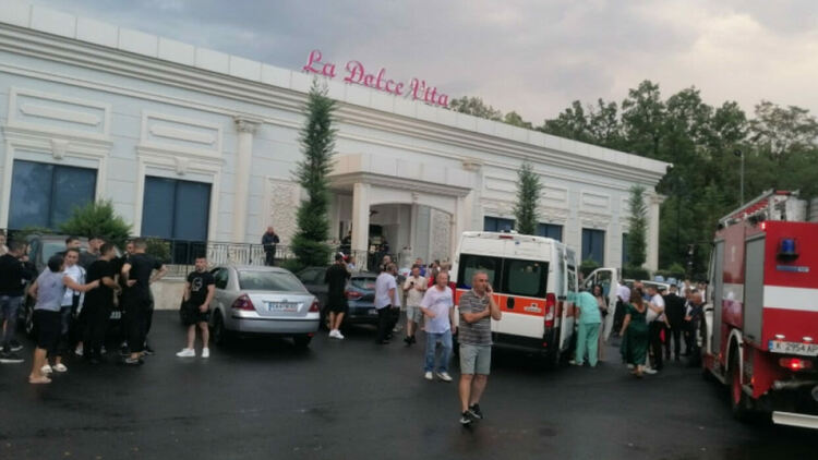 Собственикът на злополучния сватбен салон край Кърджали: Покривът е здрав, изненадан съм