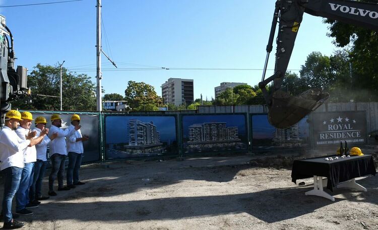 Стартира строителството на най-голямата и луксозна сграда в гр. Хасково