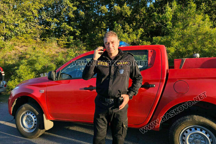 12 000 дка гора, треви и храсти са изпепелени при пожар в Сакар планина, остават затворени пътища