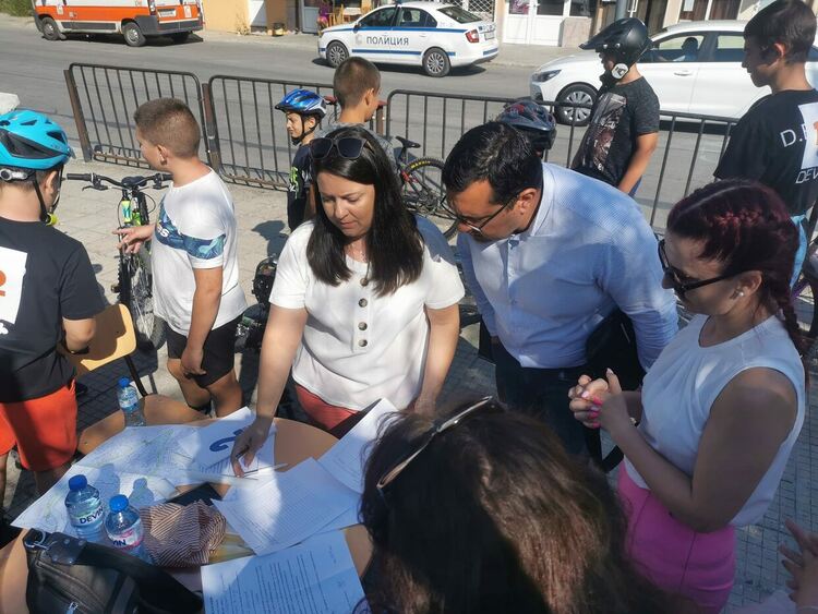 С велосъстезание Девин даде начало на празника на града и минералната вода /галерия/