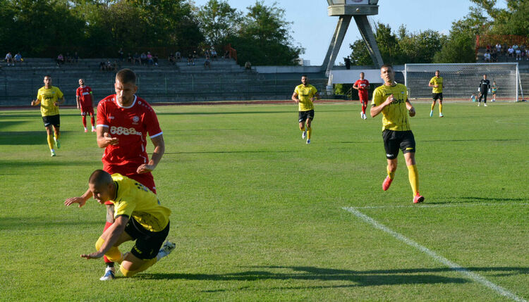 Свиленград нанесе втора поредна загуба на Саяна Хасково
