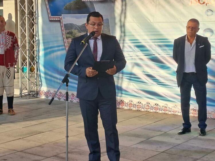 Хиляди гости от страната и чужбина за Празника на град Девин и минералната вода 