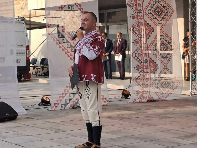 Хиляди гости от страната и чужбина за Празника на град Девин и минералната вода 