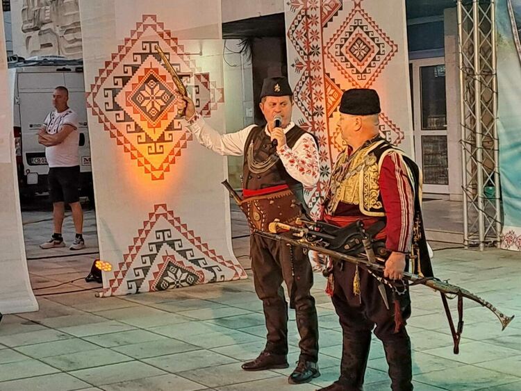 Хиляди гости от страната и чужбина за Празника на град Девин и минералната вода 