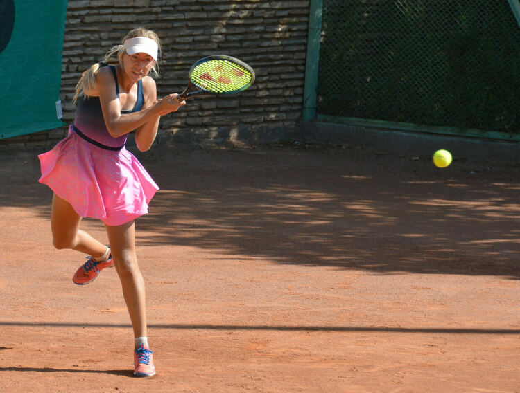 Рая Маркова и Алберт Пипи са победителите в Международния тенис турнир в Хасково 