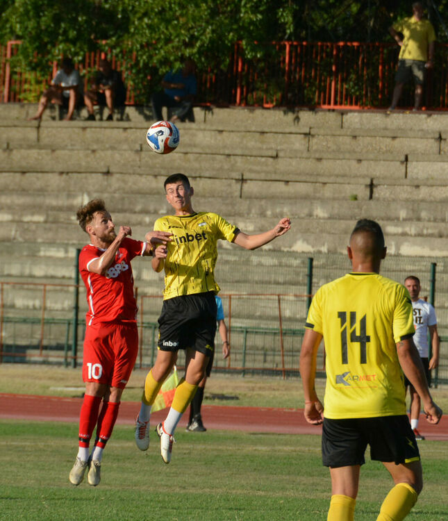 Свиленград нанесе втора поредна загуба на Саяна Хасково