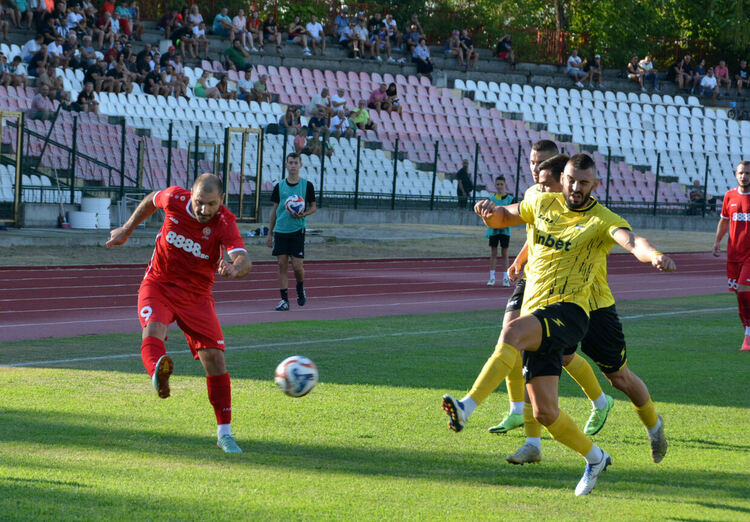 Свиленград нанесе втора поредна загуба на Саяна Хасково