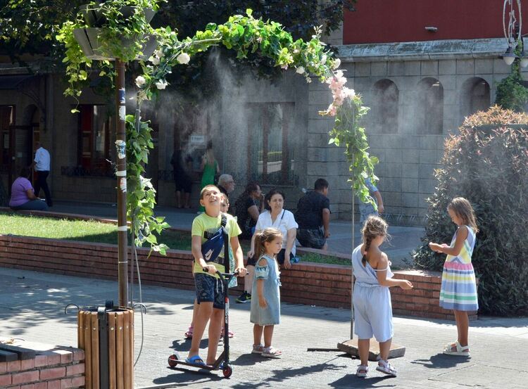 Слънчева неделя с температури до 34 градуса