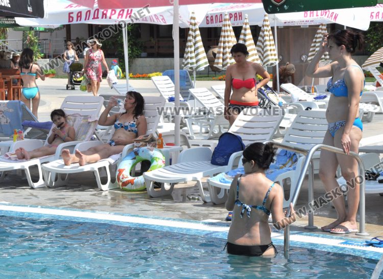 Изобразяват забележителности на спирките в Минерални бани