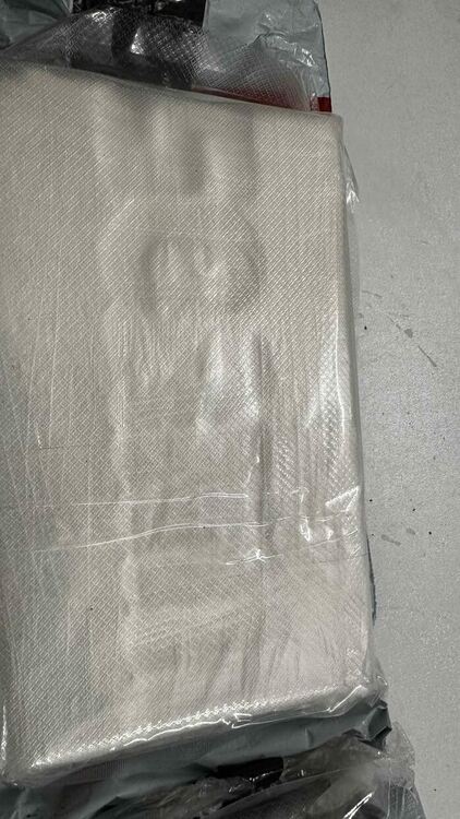 Откриха кокаин за над 770 000 лева в долап на тир  