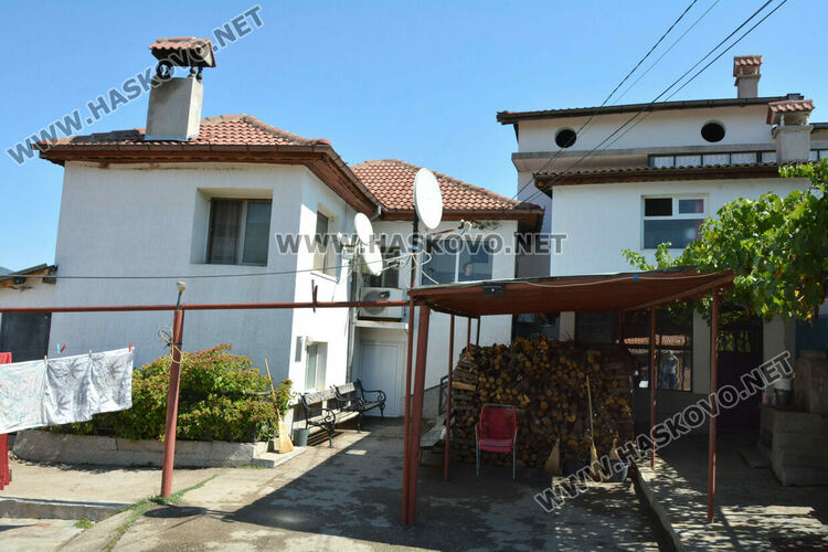 Вече 34 г. Хайрие Бекир от Боян Ботево предсказва съдбата на хората