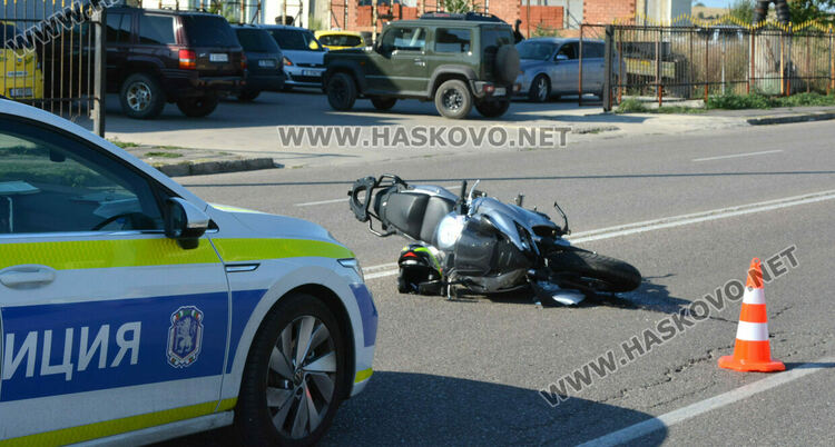 Моторист пострада при катастрофа с „Фолксваген“ в Хасково
