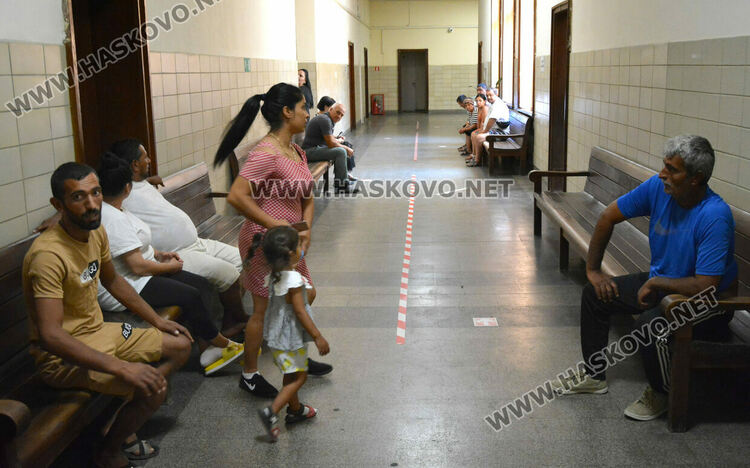 Отложиха дело за опит за убийство, тъй като пострадалият поиска адвокат