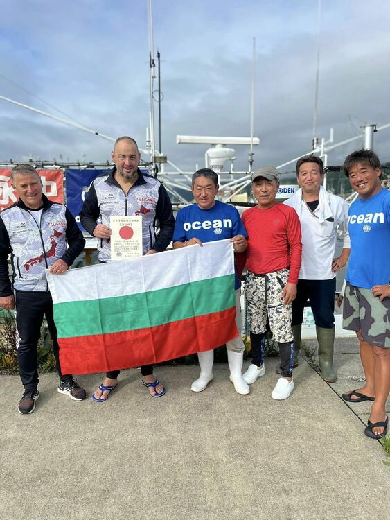Наша гордост! Смолянчанинът Петър Стойчев преплува седемте най-трудни протока на света