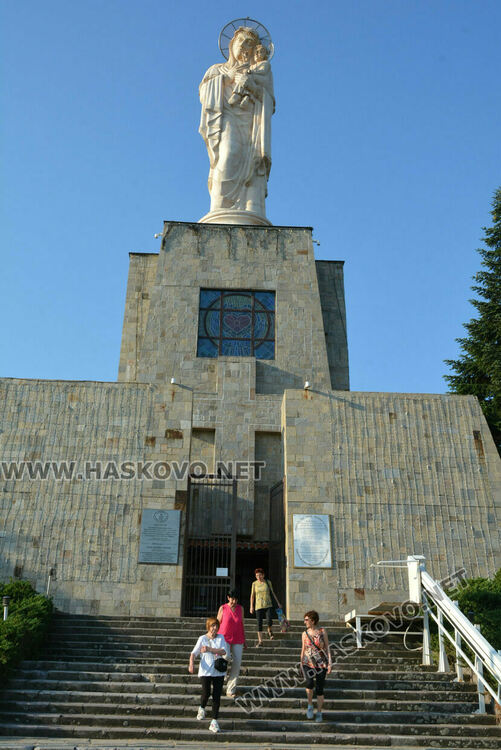 Хасково почита своята закрилница Пресвета Богородица