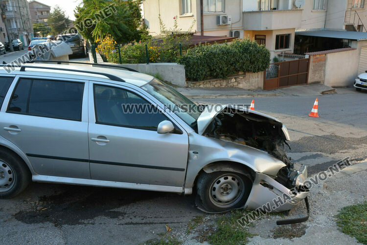 „Шкода“ не спази предимство и връхлетя върху „Фолксваген“