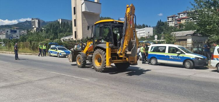 Полицията отчете: 17 проверени автомобила и 21 граждани, четири глоби 