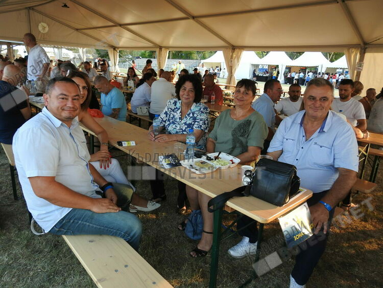 Грандиозно шоу за Деня на миньора в Крумовград,звезди пяха за крумовградчан