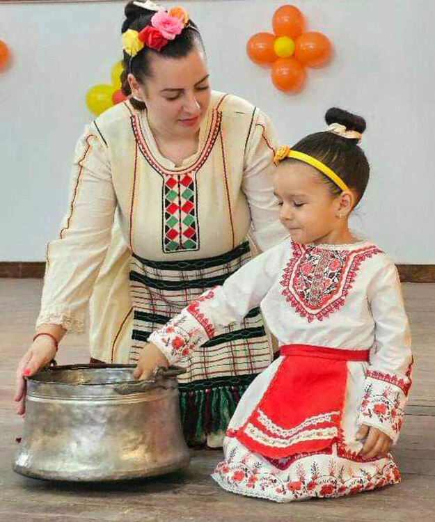 Концерт-спектакъл беляза началото на нова ера за читалището във Войводово след ремонта